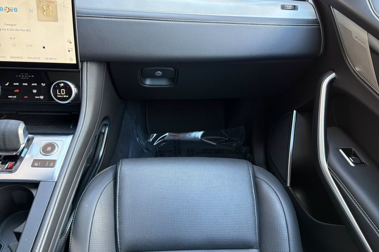 Used 2026 Jaguar F-PACE R-Dynamic S AWD/4WD image 34