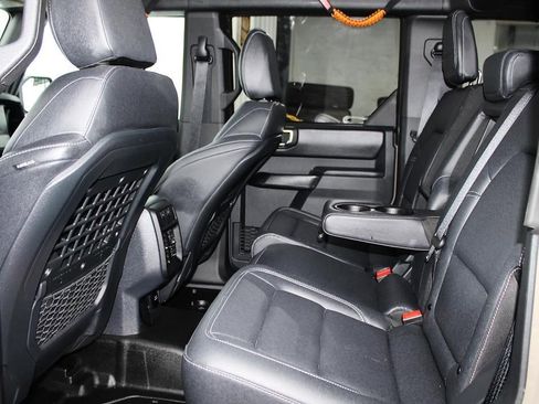 Used 2025 Ford Bronco Badlands AWD/4WD image 33
