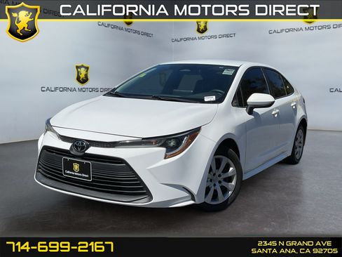Used 2023 Toyota Corolla LE FWD image 1