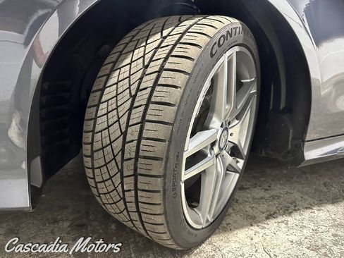 Used 2014 Mercedes-Benz E 550 4MATIC Sedan image 33