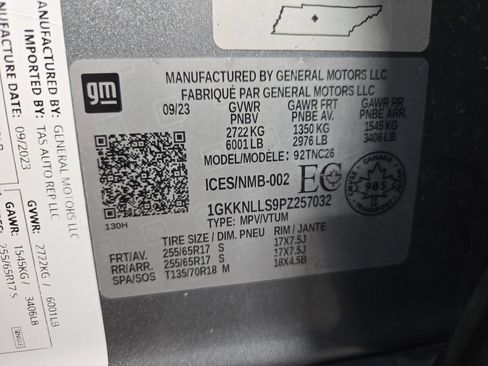 Used 2023 GMC Acadia AT4 w/ GMC Pro Grade Package AWD/4WD image 41