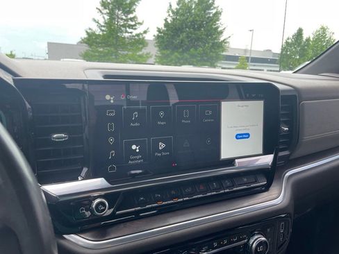 Used 2022 GMC Sierra 1500 SLT w/ SLT Premium Plus Package AWD/4WD image 15