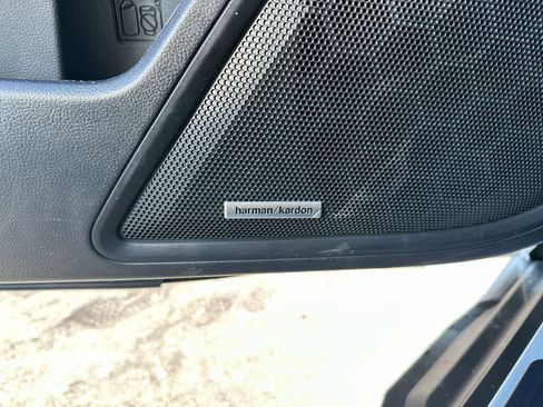 Certified 2025 Subaru Outback Limited image 34