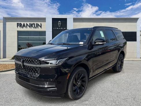 New 2025 Lincoln Navigator Reserve w/ Jet Appearance Package AWD/4WD image 3