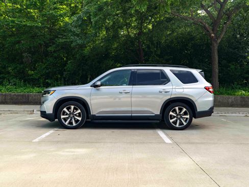 Certified 2024 Honda Pilot Elite image 6