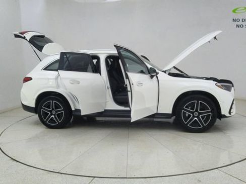 Used 2025 Mercedes-Benz GLC 300 4MATIC image 72