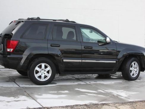 Used 2010 Jeep Grand Cherokee Laredo image 6