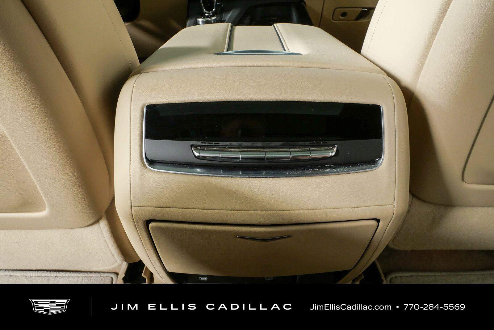 Used 2023 Cadillac Escalade Premium Luxury w/ Performance Package RWD image 20