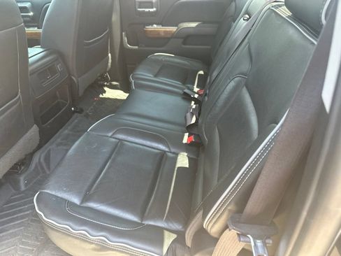 Used 2017 Chevrolet Silverado 1500 High Country AWD/4WD image 28