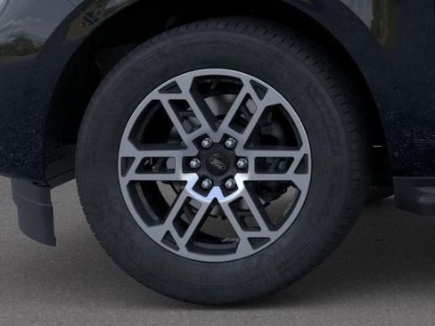 New 2025 Ford Expedition Active image 19