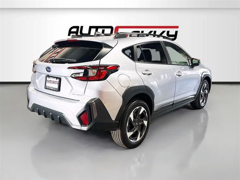 Used 2024 Subaru Crosstrek 2.5i Limited w/ Crosstrek Mirror Package image 7