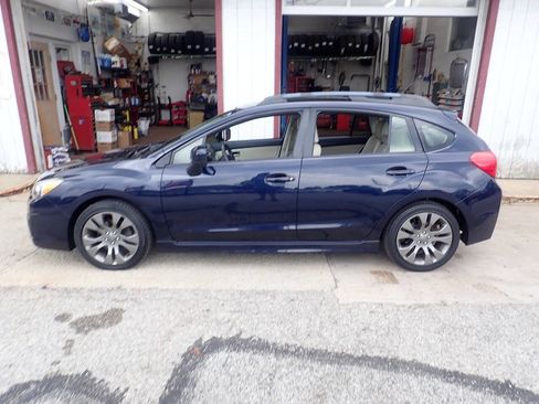 Used 2014 Subaru Impreza 2.0i Sport Premium w/ Popular Package #1 AWD/4WD image 16