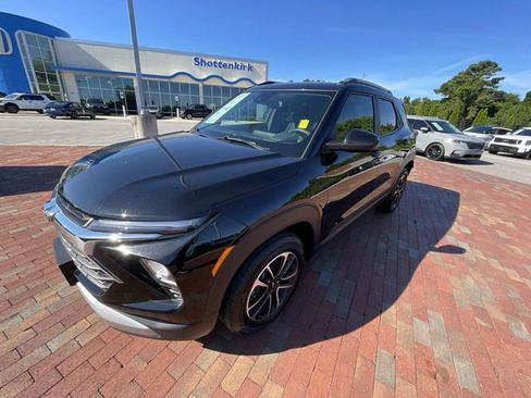Used 2024 Chevrolet TrailBlazer LT w/ Driver Confidence Package AWD/4WD image 27