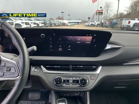 Used 2024 Buick Envista Preferred w/ Convenience I Package image 25