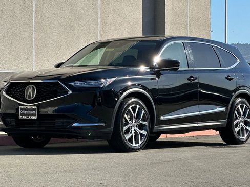 Certified 2023 Acura MDX SH-AWD w/ Technology Package image 9