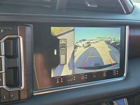 Used 2023 GMC Yukon Denali Ultimate image 34