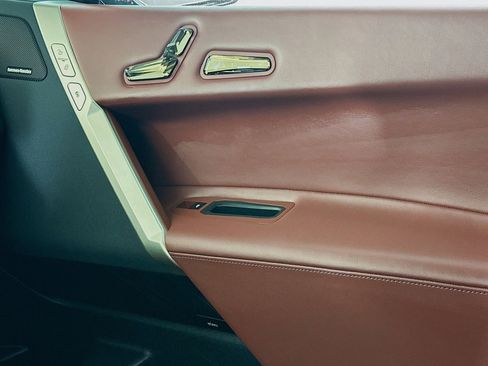 Used 2023 BMW iX xDrive50 w/ Ultimate Package 2 image 17