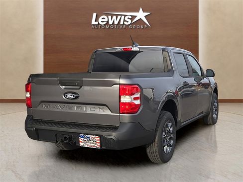 New 2025 Ford Maverick XLT w/ XLT Luxury Package image 4