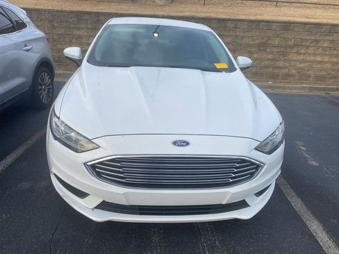 Used 2018 Ford Fusion SE w/ Fusion SE Technology Package image 1