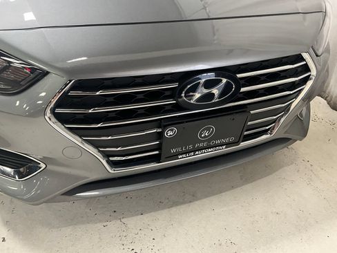 Used 2021 Hyundai Accent Limited w/ Cargo Package FWD image 29