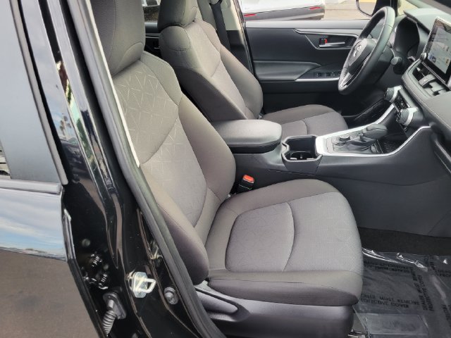 Used 2025 Toyota RAV4 XLE w/ Convenience Package AWD/4WD image 21