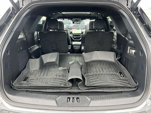 Used 2025 Ford Explorer ST AWD/4WD image 26