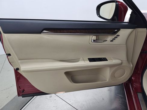 Used 2015 Lexus ES 350 w/ Premium Package image 11