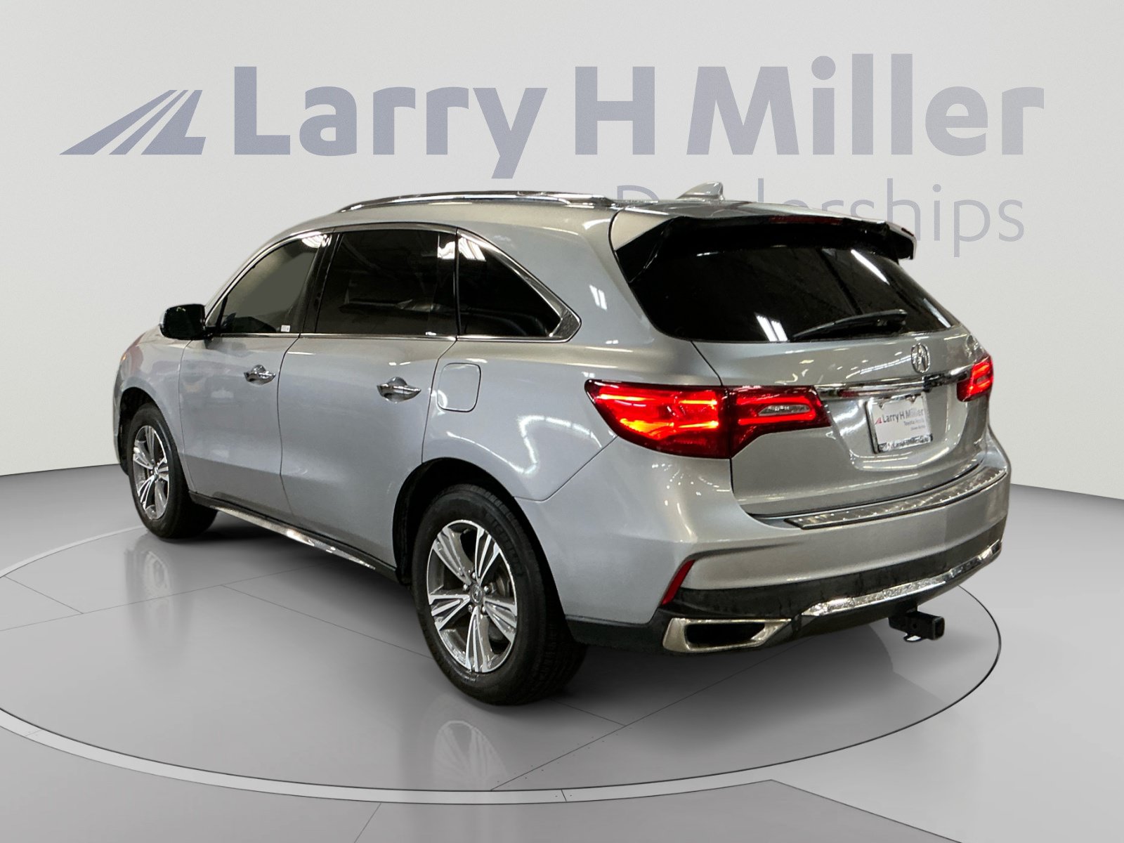 Used 2020 Acura MDX SH-AWD image 3