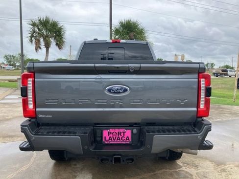 Used 2023 Ford F250 Lariat w/ Lariat Ultimate Package AWD/4WD image 6