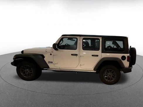 Used 2025 Jeep Wrangler Unlimited Sport AWD/4WD image 8