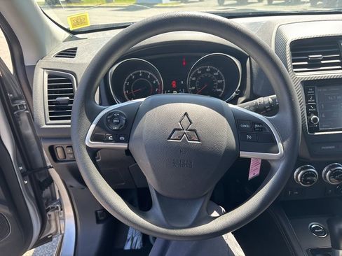 Used 2025 Mitsubishi Outlander Sport ES AWD/4WD image 22