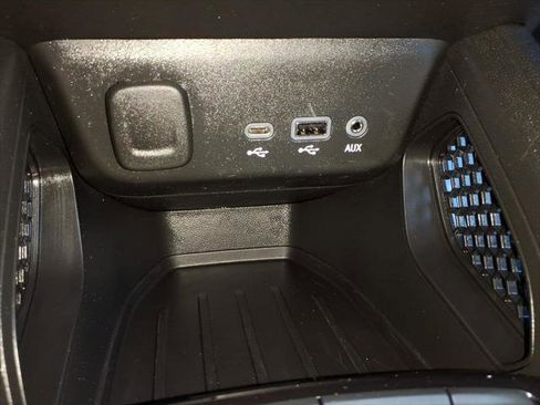 Used 2023 Chevrolet TrailBlazer LS FWD image 23