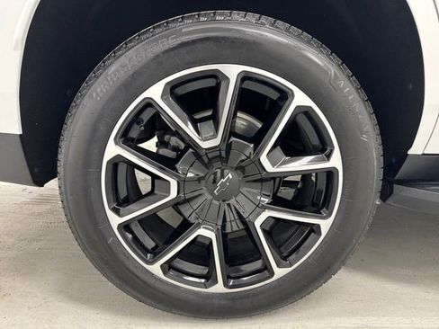 Used 2021 Chevrolet Tahoe RST w/ Luxury Package AWD/4WD image 36