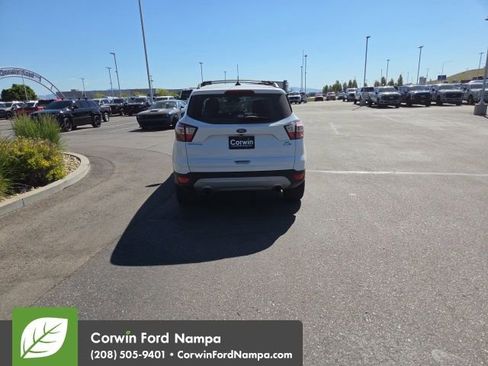 Used 2018 Ford Escape SE w/ Ford Safe & Smart Package AWD/4WD image 9