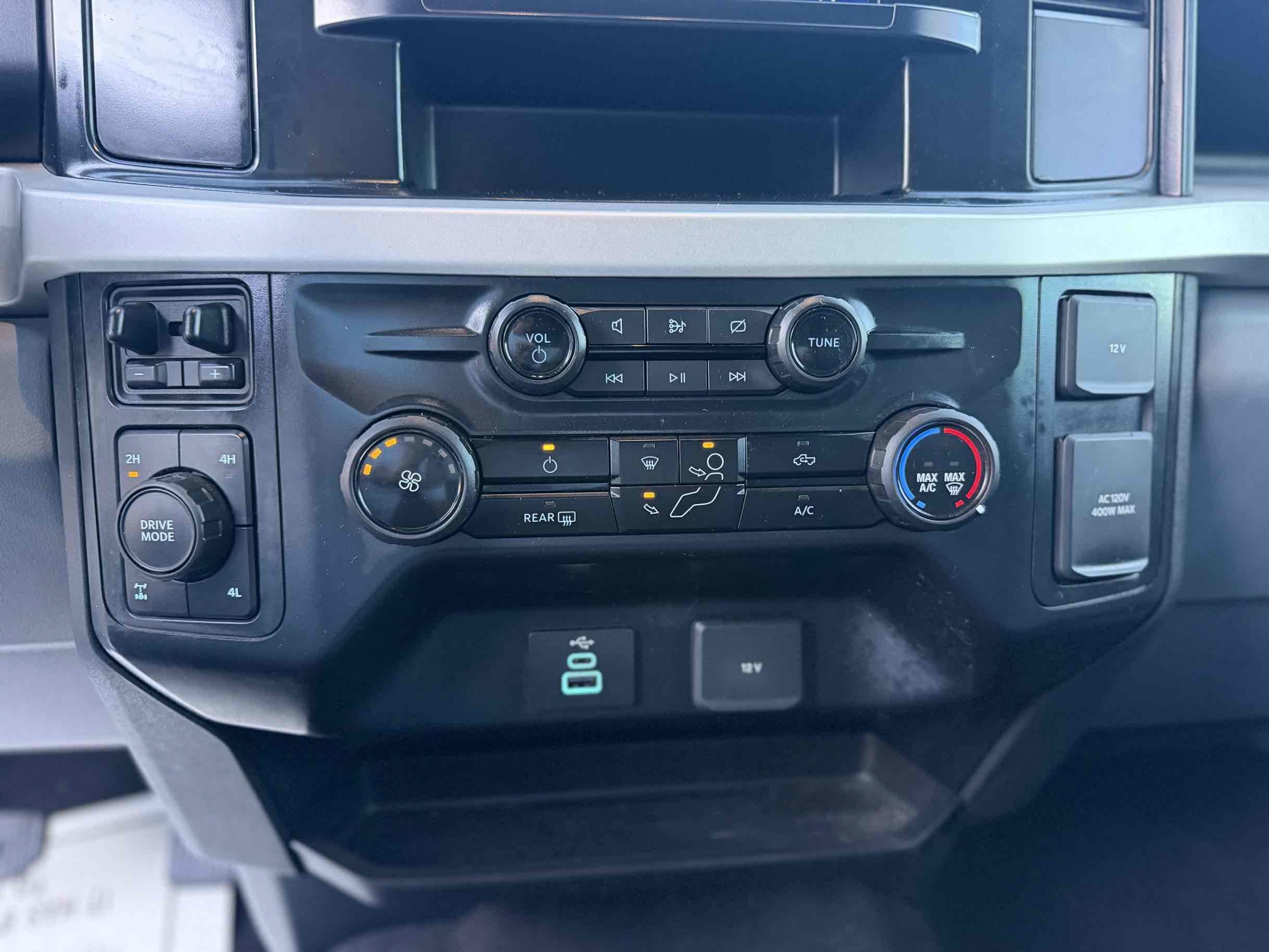 Used 2024 Ford F250 XL w/ STX Appearance Package AWD/4WD image 18