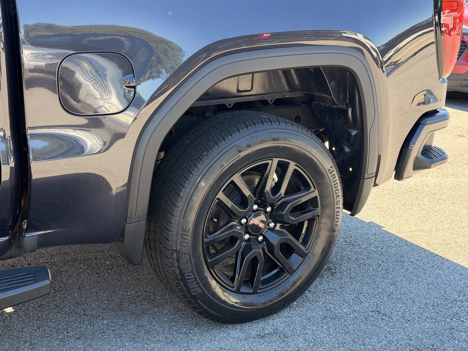 Used 2022 GMC Sierra 1500 Elevation w/ LPO, Elevation Black Package AWD/4WD image 35