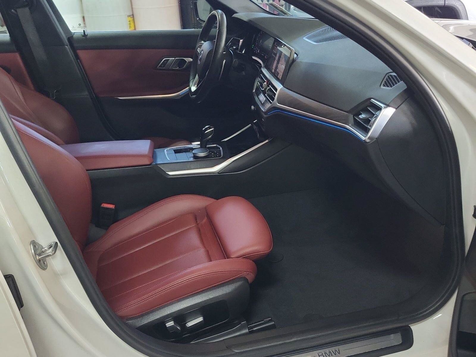 Used 2022 BMW 330e w/ Driving Assistance Package RWD image 6