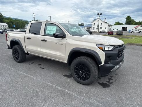 New 2026 Chevrolet Colorado Trail Boss AWD/4WD image 8
