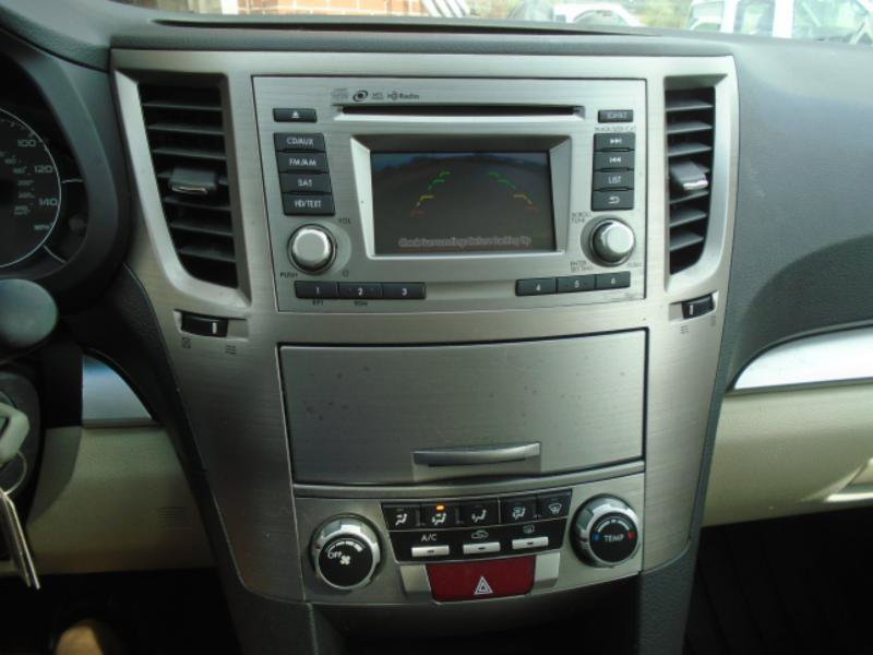 Used 2014 Subaru Outback 2.5i Premium w/ Moonroof Package AWD/4WD image 15
