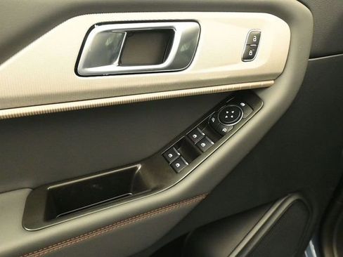 New 2026 Ford Explorer Active w/ Active Comfort Package image 13