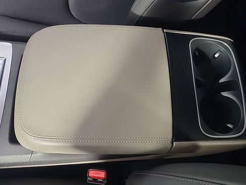 Used 2026 Kia Carnival EX FWD image 36