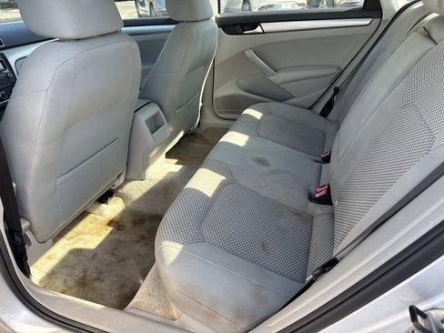 Used 2012 Volkswagen Passat 2.5 S image 35
