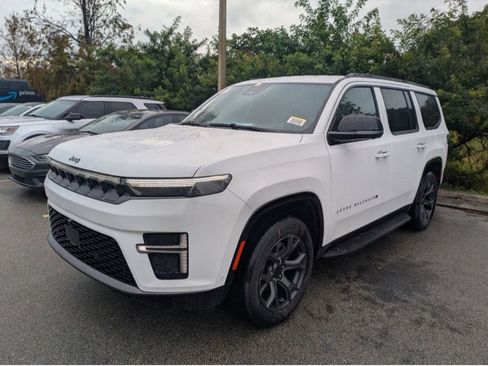 New 2026 Jeep Grand Wagoneer Limited image 9