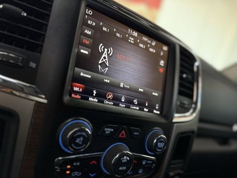 Used 2018 RAM 2500 Laramie image 38