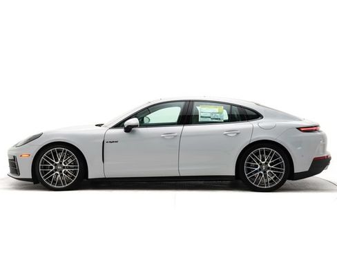 Certified 2025 Porsche Panamera 4 E-Hybrid AWD/4WD image 2
