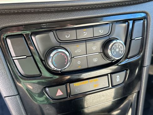 Used 2022 Buick Encore Preferred w/ Safety Package image 18