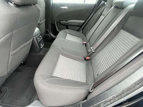 Used 2023 Dodge Charger SXT w/ Blacktop Package image 11
