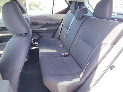 New 2025 Nissan Kicks Play S image 7