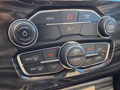 Used 2019 Chrysler 300 Touring L w/ Quick Order Package 22F image 22