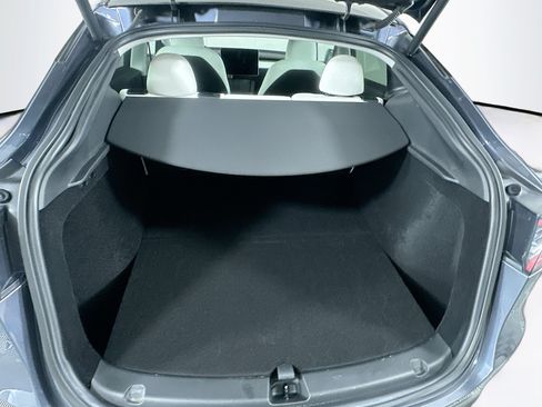 Used 2023 Tesla Model Y AWD image 28